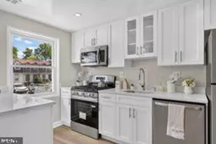 1800 Village Green Dr, Landover, MD 20785 - Photo 8
