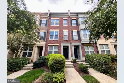 860 Regents Square #339, Oxon Hill, MD 20745 - Photo 1