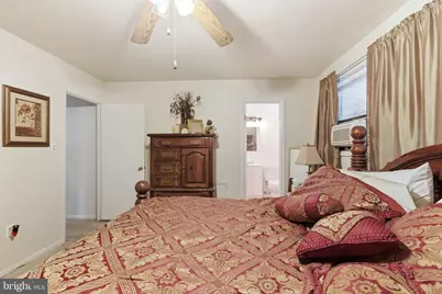 5704 Colon Terrace, Temple Hills, MD 20748 - Photo 10