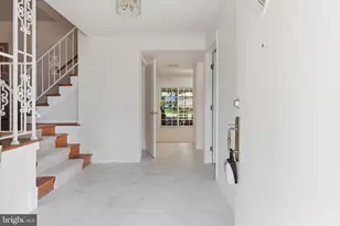 5704 Colon Terrace, Temple Hills, MD 20748 - Photo 4