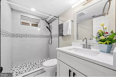 [Address not provided], Temple Hills, MD 20748 - Photo 32