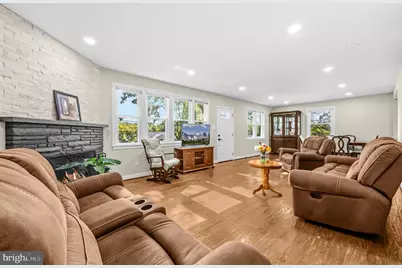 [Address not provided], Temple Hills, MD 20748 - Photo 2