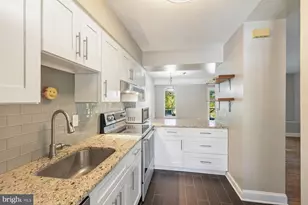 15619 Millbrook Ln, Laurel, MD 20707 - Photo 8