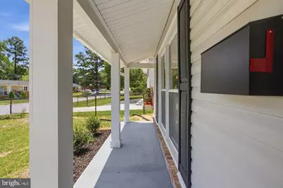 9602 Dubarry Avenue, Lanham, MD 20706 - Photo 4