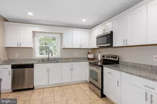 9937 Franklin St, Lanham, MD 20706 - Photo 10