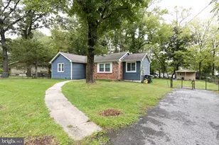 9937 Franklin St, Lanham, MD 20706 - Photo 2