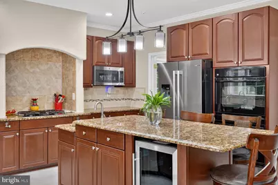 8100 Hollow Tree Lane, Upper Marlboro, MD 20772 - Photo 18