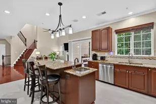 8100 Hollow Tree Ln, Upper Marlboro, MD 20772 - Photo 20