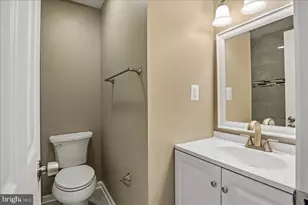 5503 Rollins Ln, Capitol Heights, MD 20743 - Photo 20