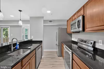 2071 Alice Avenue #203, Oxon Hill, MD 20745 - Photo 4