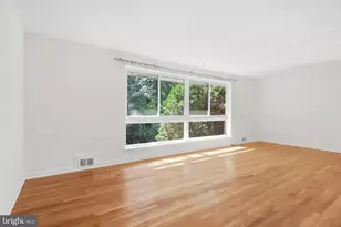 6817 Calverton Dr, Hyattsville, MD 20782 - Photo 6