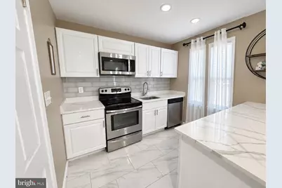 6809 Lou Lane, Suitland, MD 20746 - Photo 10