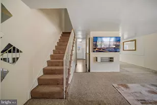 7725 Greymont St, Landover, MD 20785 - Photo 4
