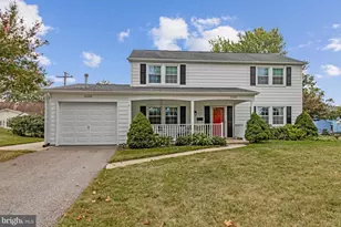 12105 Reardon Ln, Bowie, MD 20715 - Photo 2