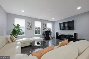 518 Harborview Dr, Oxon Hill, MD 20745 - Photo 4