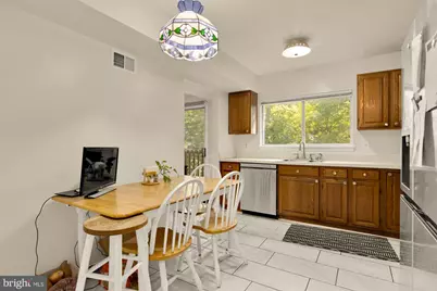 9400 Fox Run Drive, Clinton, MD 20735 - Photo 6