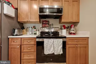 4905 Marlborough Grove, Upper Marlboro, MD 20772 - Photo 8