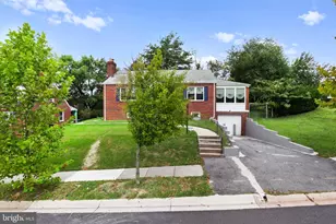 720 Sheridan St, Hyattsville, MD 20783 - Photo 2