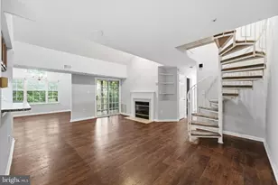 9601 Lake Pointe Ct, Upper Marlboro, MD 20774 - Photo 4