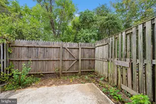 1731 Village Green Dr, Hyattsville, MD 20785 - Photo 30