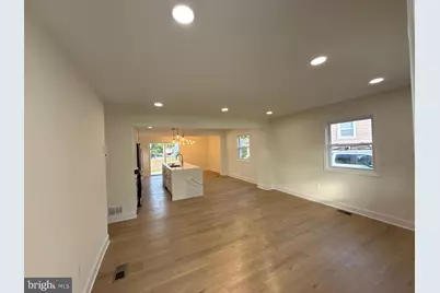 143 S Huron Drive, Oxon Hill, MD 20745 - Photo 2