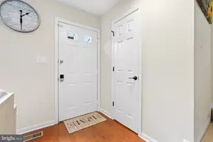 6905 Mountain Lake Pl, Capitol Heights, MD 20743 - Photo 4