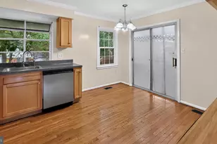 13100 North Point Ln, Laurel, MD 20708 - Photo 10