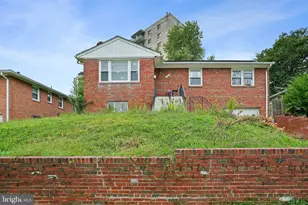 4227 23rd Pkwy, Temple Hills, MD 20748 - Photo 2