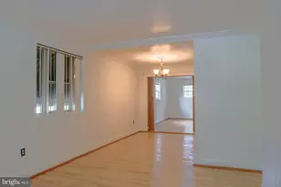 2420 Hannon St, Hyattsville, MD 20783 - Photo 4