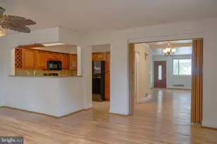 2420 Hannon St, Hyattsville, MD 20783 - Photo 8