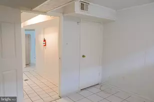 2420 Hannon St, Hyattsville, MD 20783 - Photo 34