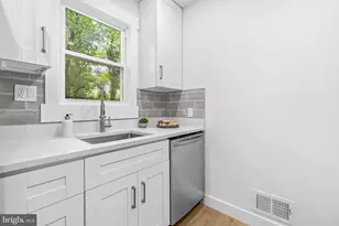 4912 Maury Pl, Oxon Hill, MD 20745 - Photo 10