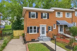 4912 Maury Pl, Oxon Hill, MD 20745 - Photo 2