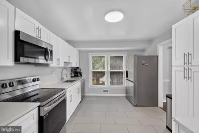 7809 Gambier Drive, Upper Marlboro, MD 20772 - Photo 4