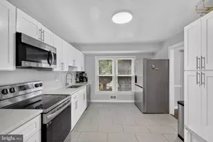 7809 Gambier Dr, Upper Marlboro, MD 20772 - Photo 4