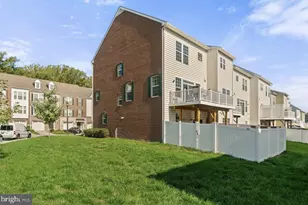 4822 Forest Pines Dr, Upper Marlboro, MD 20772 - Photo 4