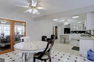 9202 Montpelier Dr, Laurel, MD 20708 - Photo 2