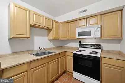 4702 Tecumseh Street, College Park, MD 20740 - Photo 40