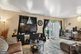 6912 Hanover Pkwy, Greenbelt, MD 20770 - Photo 6