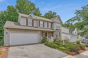 1617 Shady Glen Dr, District Heights, MD 20747 - Photo 2