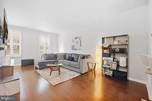 10521 Rawlins Ln, Upper Marlboro, MD 20772 - Photo 14