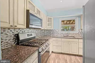 2217 Columbia Place, Landover, MD 20785 - Photo 10