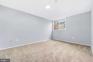 518 Wilson Bridge Dr, Oxon Hill, MD 20745 - Photo 14