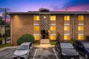 518 Wilson Bridge Dr, Oxon Hill, MD 20745 - Photo 2