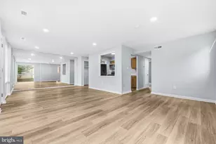 518 Wilson Bridge Dr, Oxon Hill, MD 20745 - Photo 6