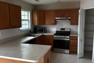 9901 Cranapple Ct, Springdale, MD 20774 - Photo 12
