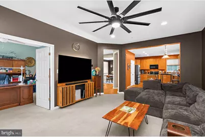 13912 Chadsworth Terrace, Laurel, MD 20707 - Photo 12