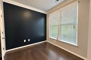 835 Regents Square, Oxon Hill, MD 20745 - Photo 4