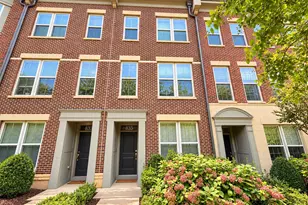 835 Regents Square, Oxon Hill, MD 20745 - Photo 2