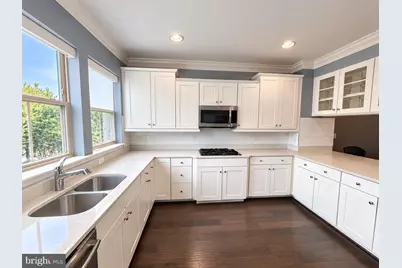835 Regents Square #350, Oxon Hill, MD 20745 - Photo 8